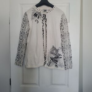 Storybook Knits Embroidered Tiger Sweater – Size S